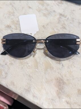 Luxury Inspired Black Rimless Sunglasses with Gold Accents